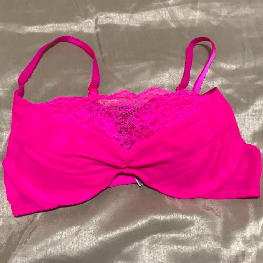 Victoria’s Secret women’s bra